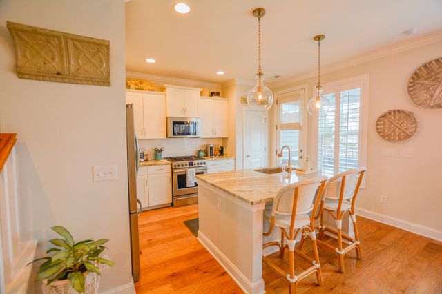 1596 Prince Edward Street, Mount Pleasant, SC 29464