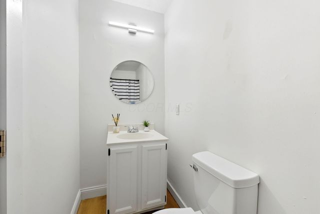 2143 Leonard Avenue, Columbus, OH 43219