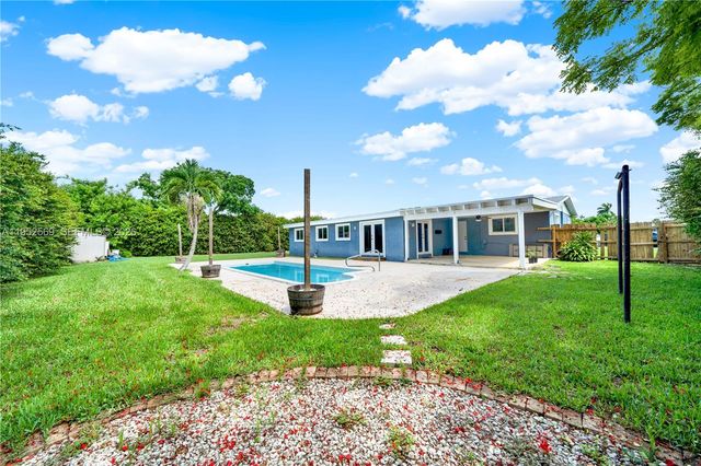 16380 SW 279th St, Homestead, FL 33031