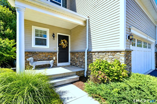 560 River Road 30, Shelton, CT 06484