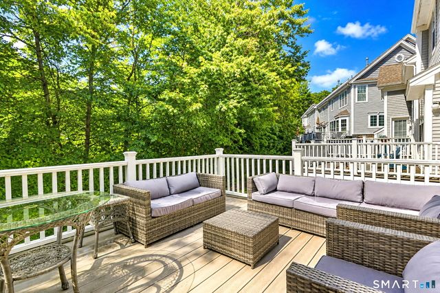 560 River Road 30, Shelton, CT 06484