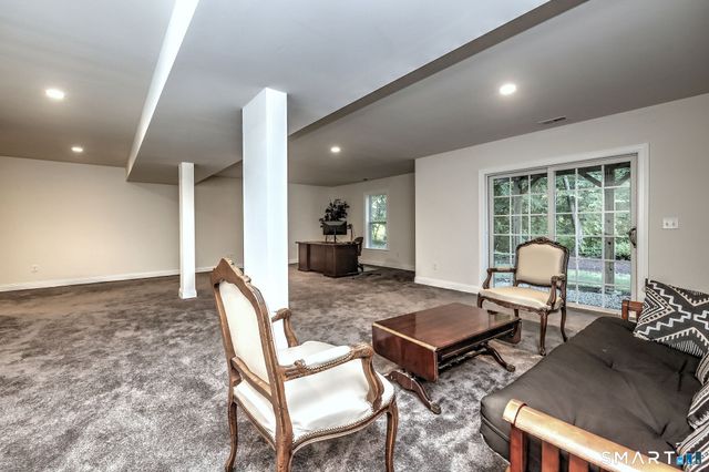 560 River Road 30, Shelton, CT 06484
