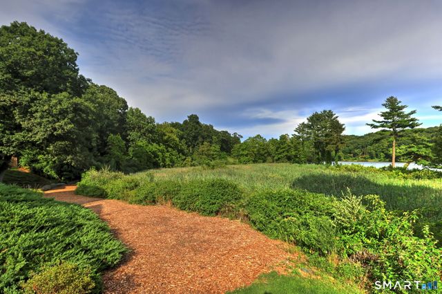 560 River Road 30, Shelton, CT 06484