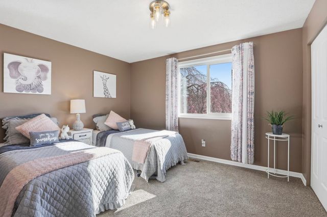 5607 N Malta St, Newman Lake, WA 99205