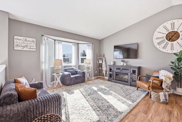 5607 N Malta St, Newman Lake, WA 99205