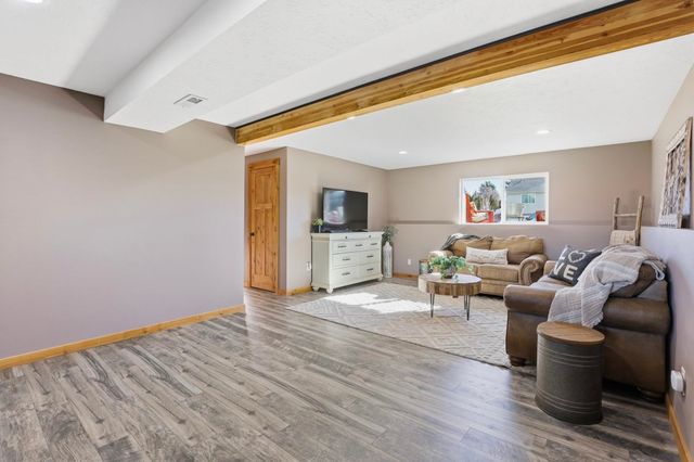 5607 N Malta St, Newman Lake, WA 99205