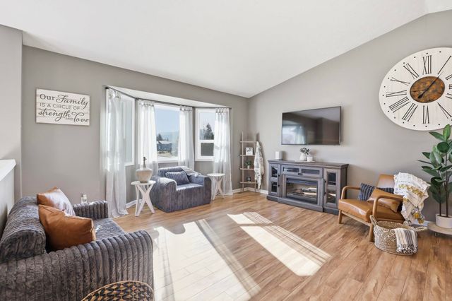 5607 N Malta St, Newman Lake, WA 99205