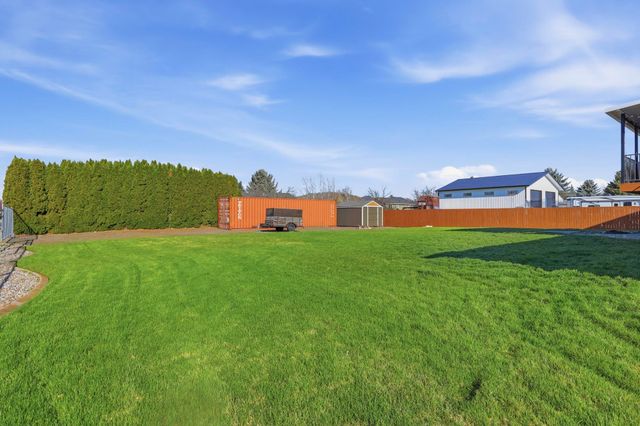 5607 N Malta St, Newman Lake, WA 99205