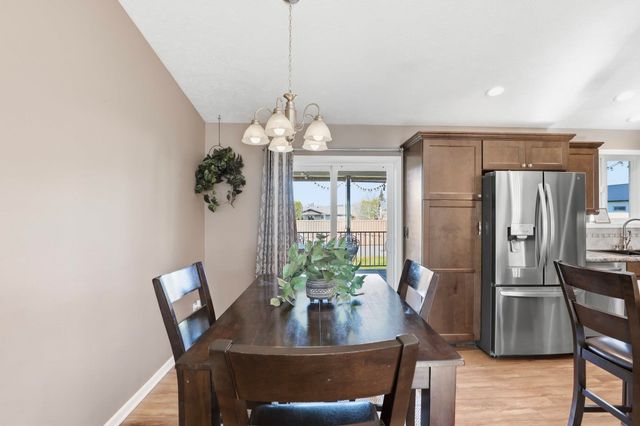 5607 N Malta St, Newman Lake, WA 99205