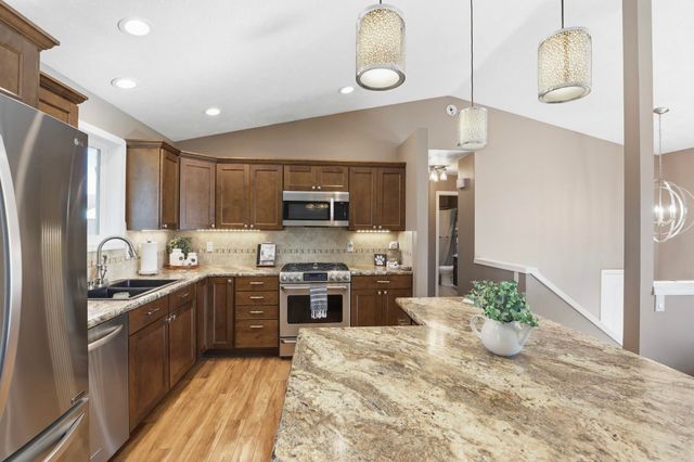 5607 N Malta St, Newman Lake, WA 99205