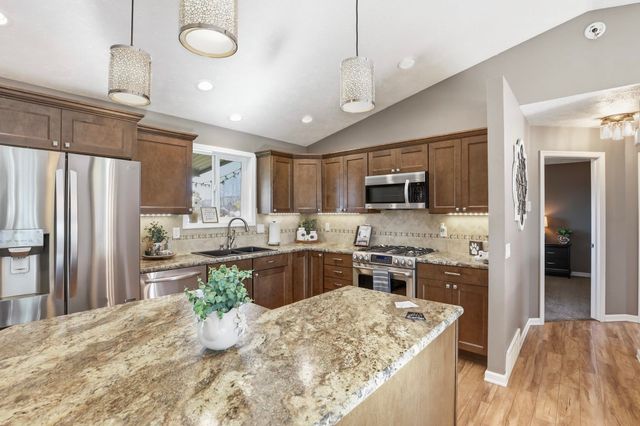 5607 N Malta St, Newman Lake, WA 99205