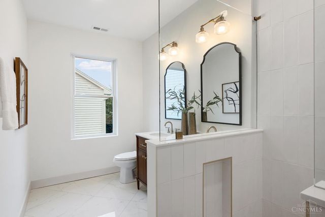 1613 Dexter Avenue, Cincinnati, OH 45206