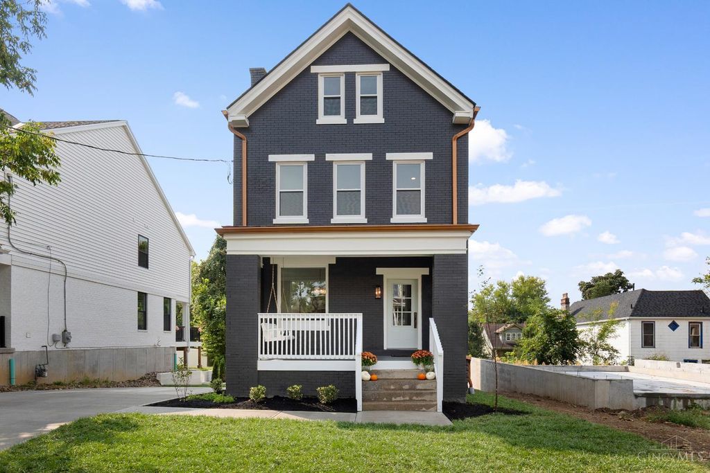 1613 Dexter Avenue, Cincinnati, OH 45206