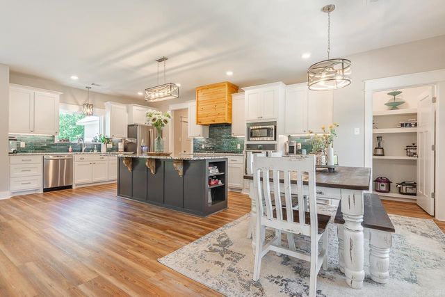 1503 Raper Rd., Benton, AR 72015