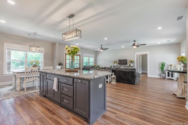 1503 Raper Rd., Benton, AR 72015