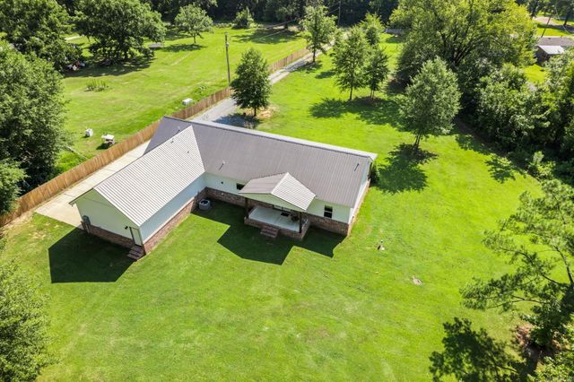 1503 Raper Rd., Benton, AR 72015