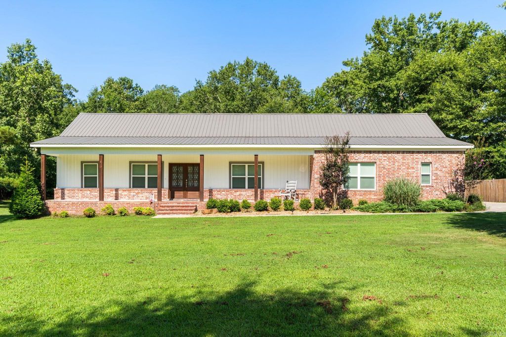 1503 Raper Rd., Benton, AR 72015