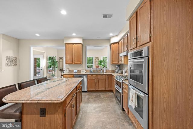7921 GOODHURST DR, Gaithersburg, MD 20882