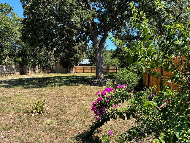 314 E Bandera, Boerne, TX 78006