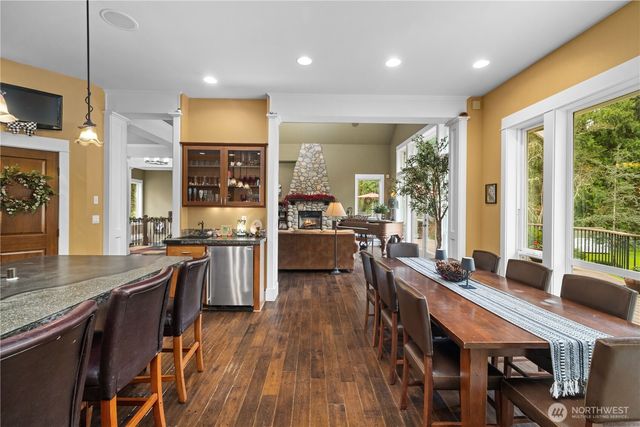 4727 NE Rova Road, Poulsbo, WA 98370