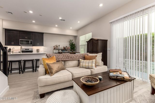 5022 E HARTFORD Avenue, Scottsdale, AZ 85254