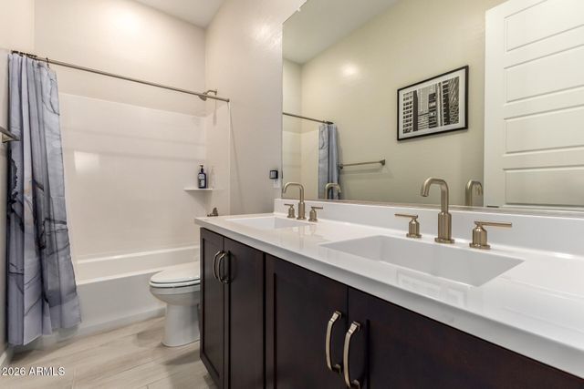 5022 E HARTFORD Avenue, Scottsdale, AZ 85254