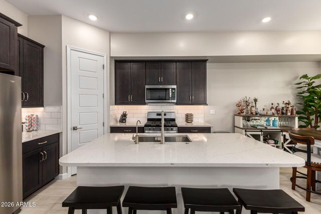 5022 E HARTFORD Avenue, Scottsdale, AZ 85254