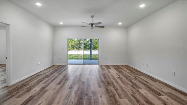 548 OWENS LANE, Umatilla, FL 32784