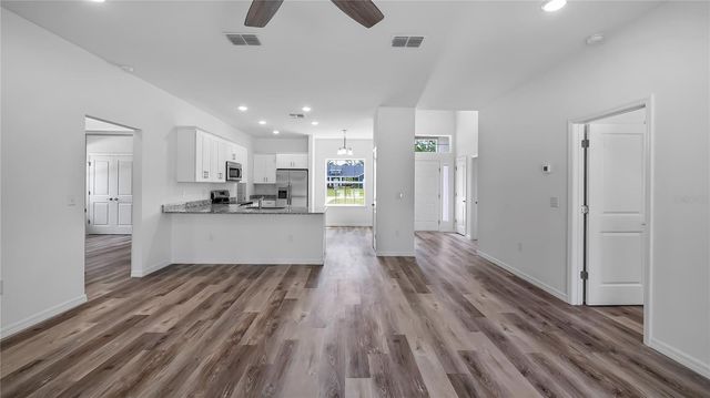 548 OWENS LANE, Umatilla, FL 32784