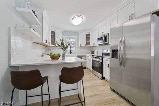 512 N Lake Shore Dr, West Milford Twp., NJ 07421