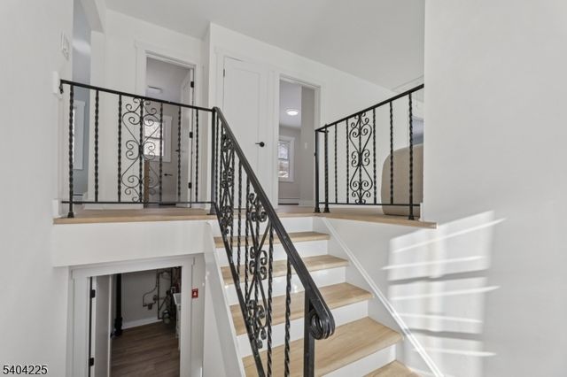 512 N Lake Shore Dr, West Milford Twp., NJ 07421