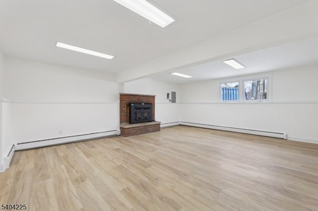 512 N Lake Shore Dr, West Milford Twp., NJ 07421