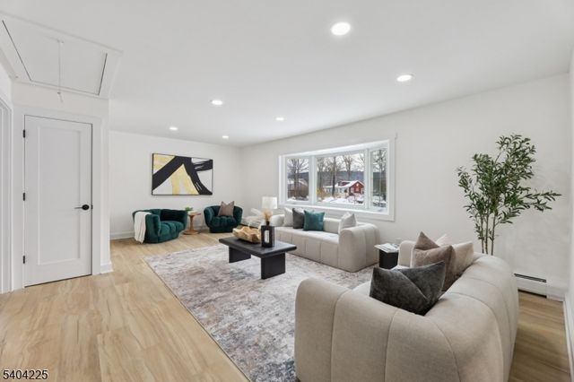 512 N Lake Shore Dr, West Milford Twp., NJ 07421