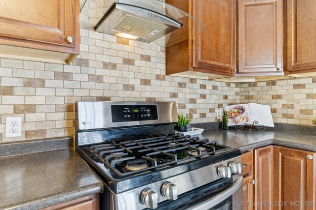 532 Loop Drive, Sand Springs, OK 74063