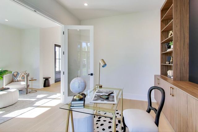 1839 Shelley Court, Highland Park, IL 60035