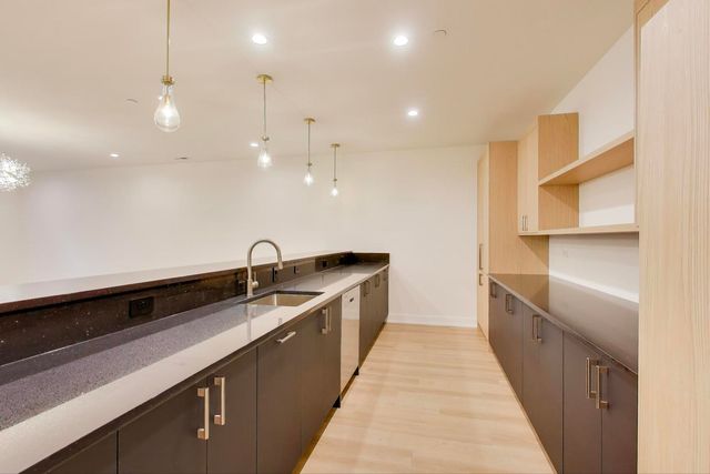 1839 Shelley Court, Highland Park, IL 60035