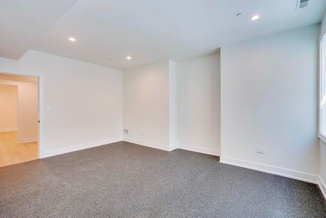 1839 Shelley Court, Highland Park, IL 60035