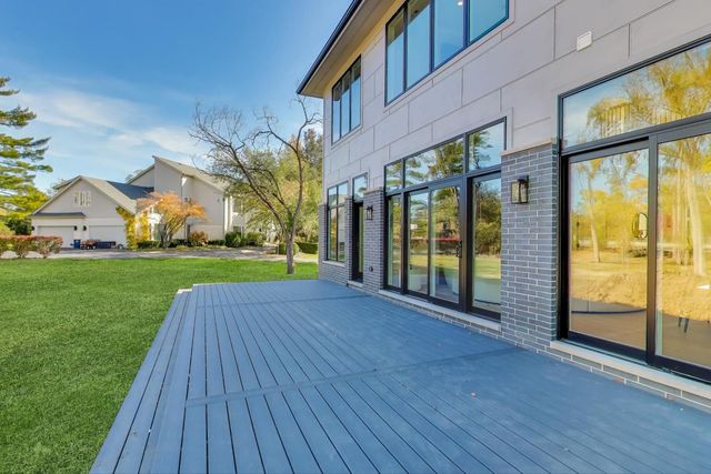 1839 Shelley Court, Highland Park, IL 60035