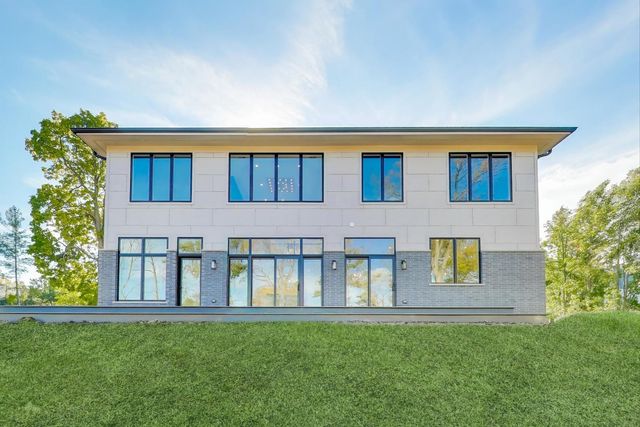 1839 Shelley Court, Highland Park, IL 60035