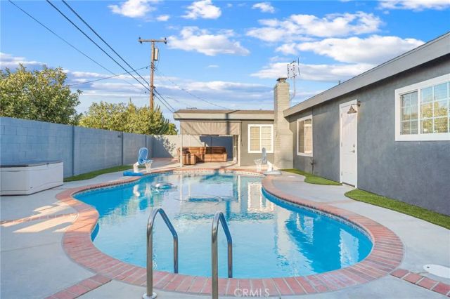 2807 E Alden, Anaheim, CA 92806