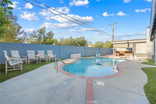 2807 E Alden, Anaheim, CA 92806