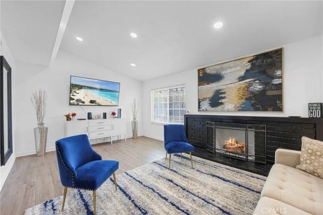 2807 E Alden, Anaheim, CA 92806