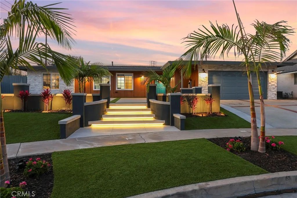 2807 E Alden, Anaheim, CA 92806