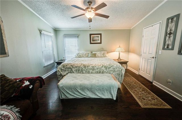 5734 Fairmount SE Highway, Calhoun, GA 30701