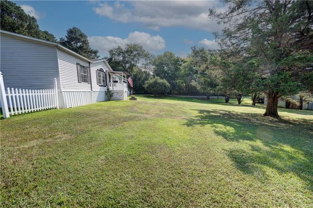 5734 Fairmount SE Highway, Calhoun, GA 30701