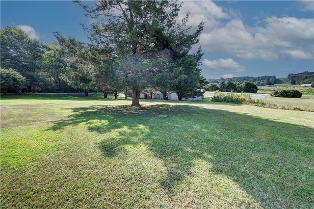 5734 Fairmount SE Highway, Calhoun, GA 30701