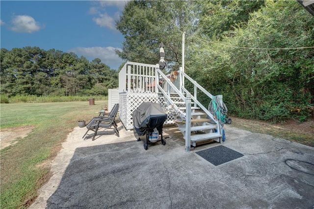 5734 Fairmount SE Highway, Calhoun, GA 30701