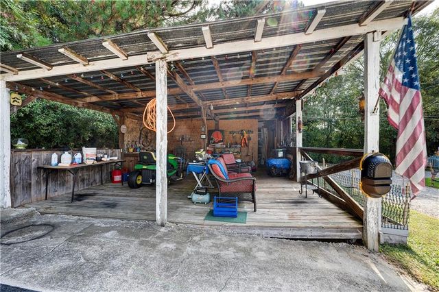 5734 Fairmount SE Highway, Calhoun, GA 30701