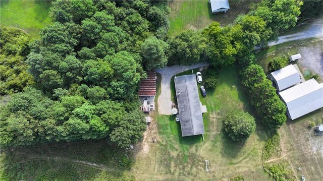 5734 Fairmount SE Highway, Calhoun, GA 30701