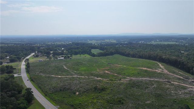 5734 Fairmount SE Highway, Calhoun, GA 30701